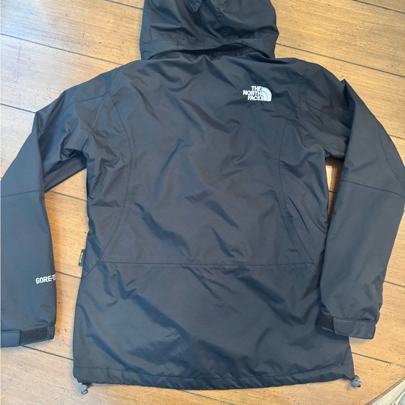 The North Face Black Waterproof Jacket. XS Summit Series Gore-Tex XCR. - Picture 2 of 13